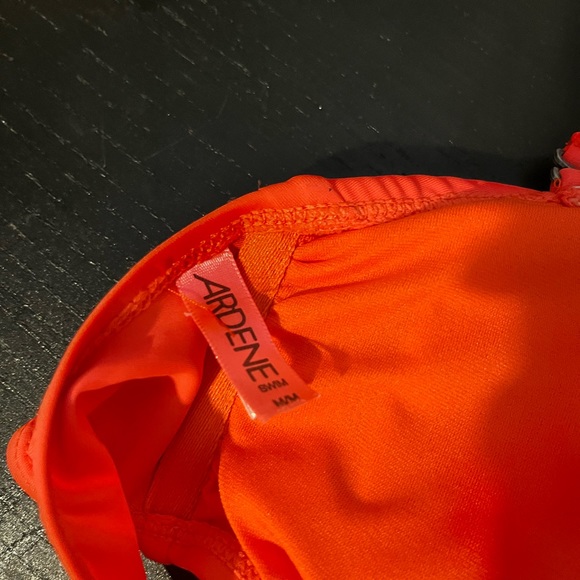 Arden’s Bathing Swim suit Top Bikini Medium - Picture 3 of 3